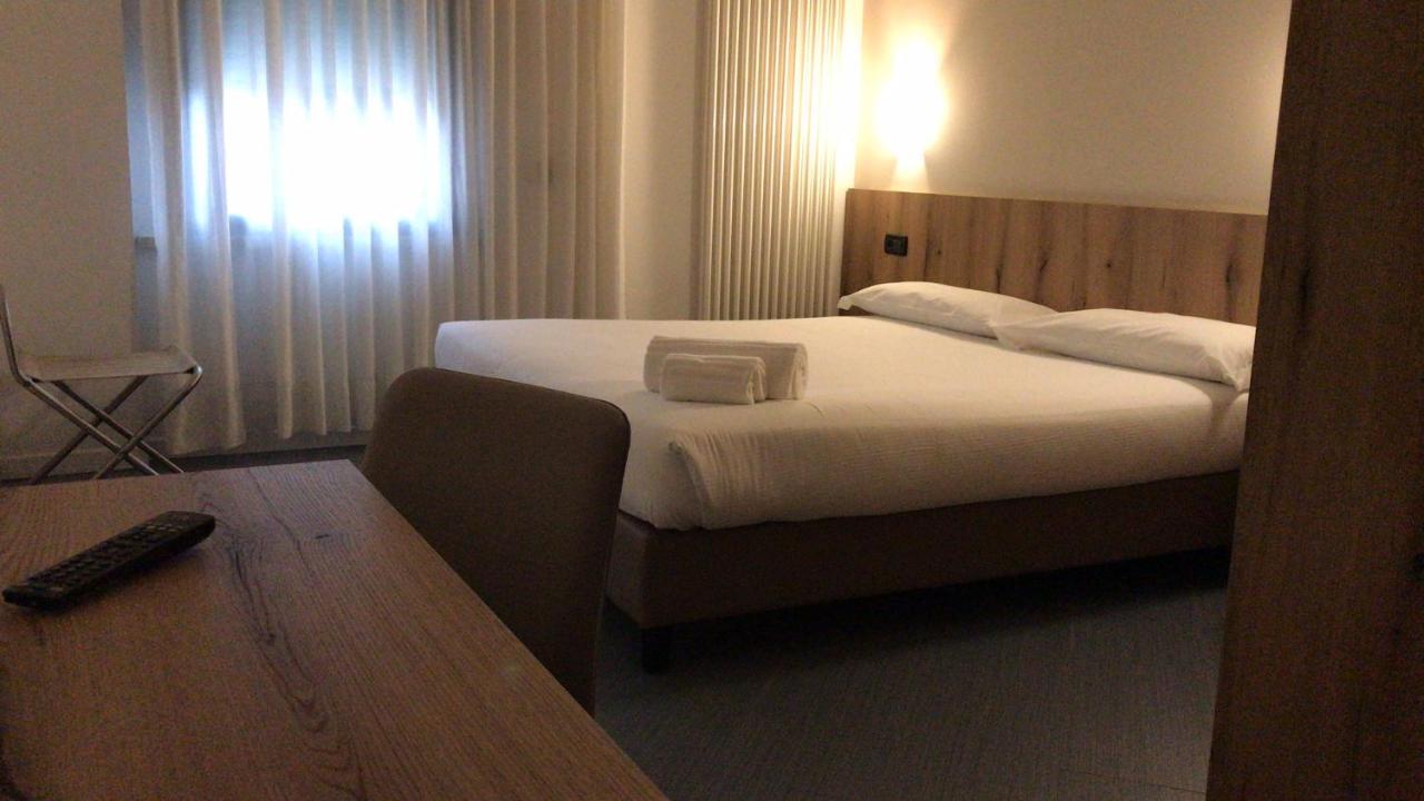 Hotel Doria - Business & Bike Ostiglia Экстерьер фото