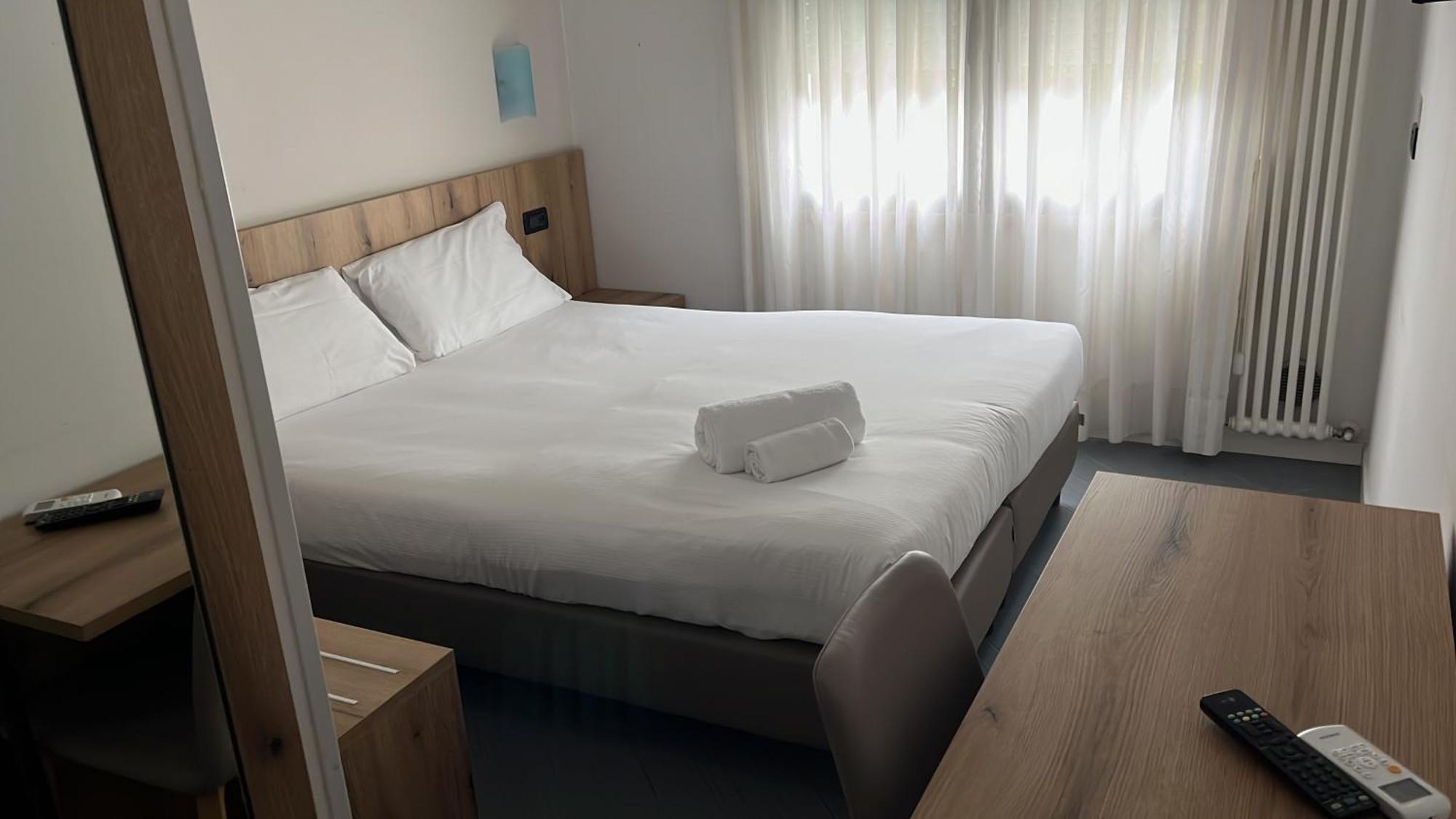 Hotel Doria - Business & Bike Ostiglia Экстерьер фото